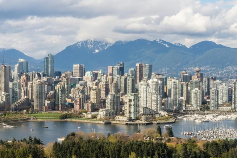 Best Hotels in Vancouver for Families (Where to Stay + Top Picks)