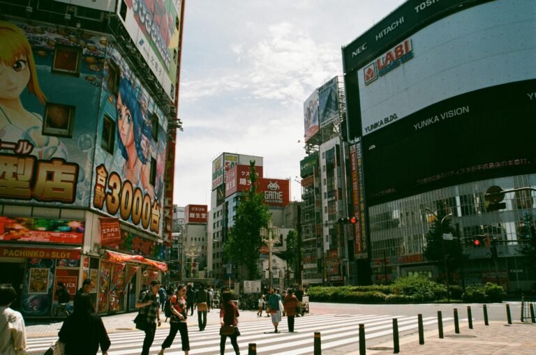 Best Areas to Stay in Tokyo, Japan (Digital Nomads Guide)